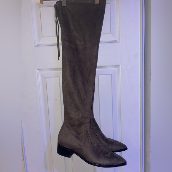 Marc Fisher knee-high boots in good condition - Picture 1 of 6